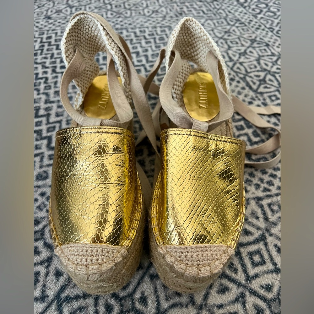Schutz Greeca Platform